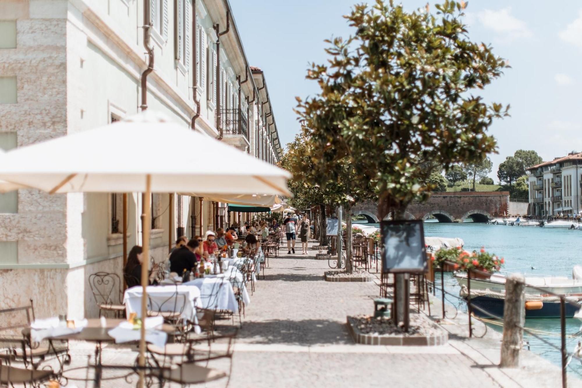 Pavillon Suite & Apartments Peschiera del Garda Exteriér fotografie