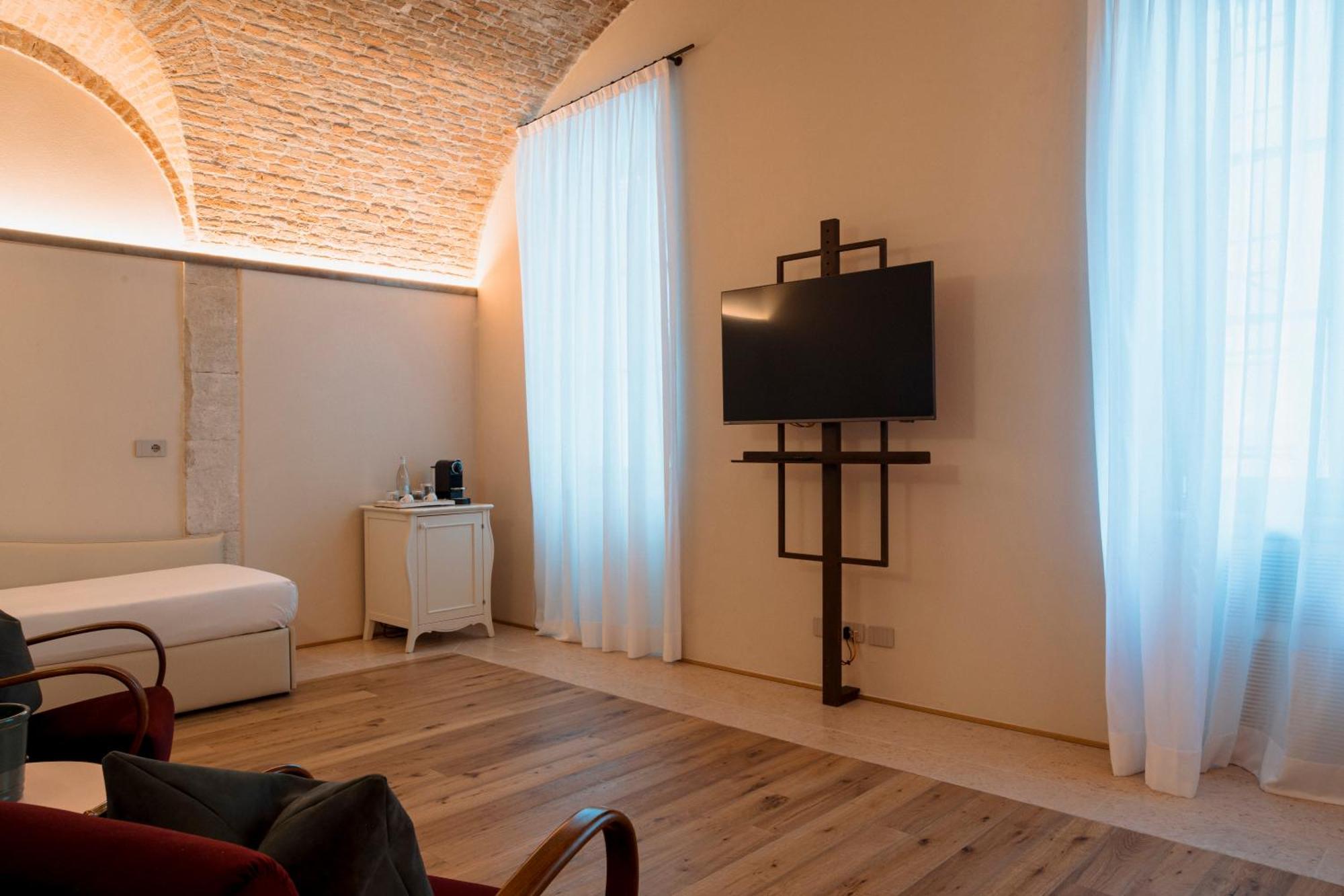 Pavillon Suite & Apartments Peschiera del Garda Exteriér fotografie