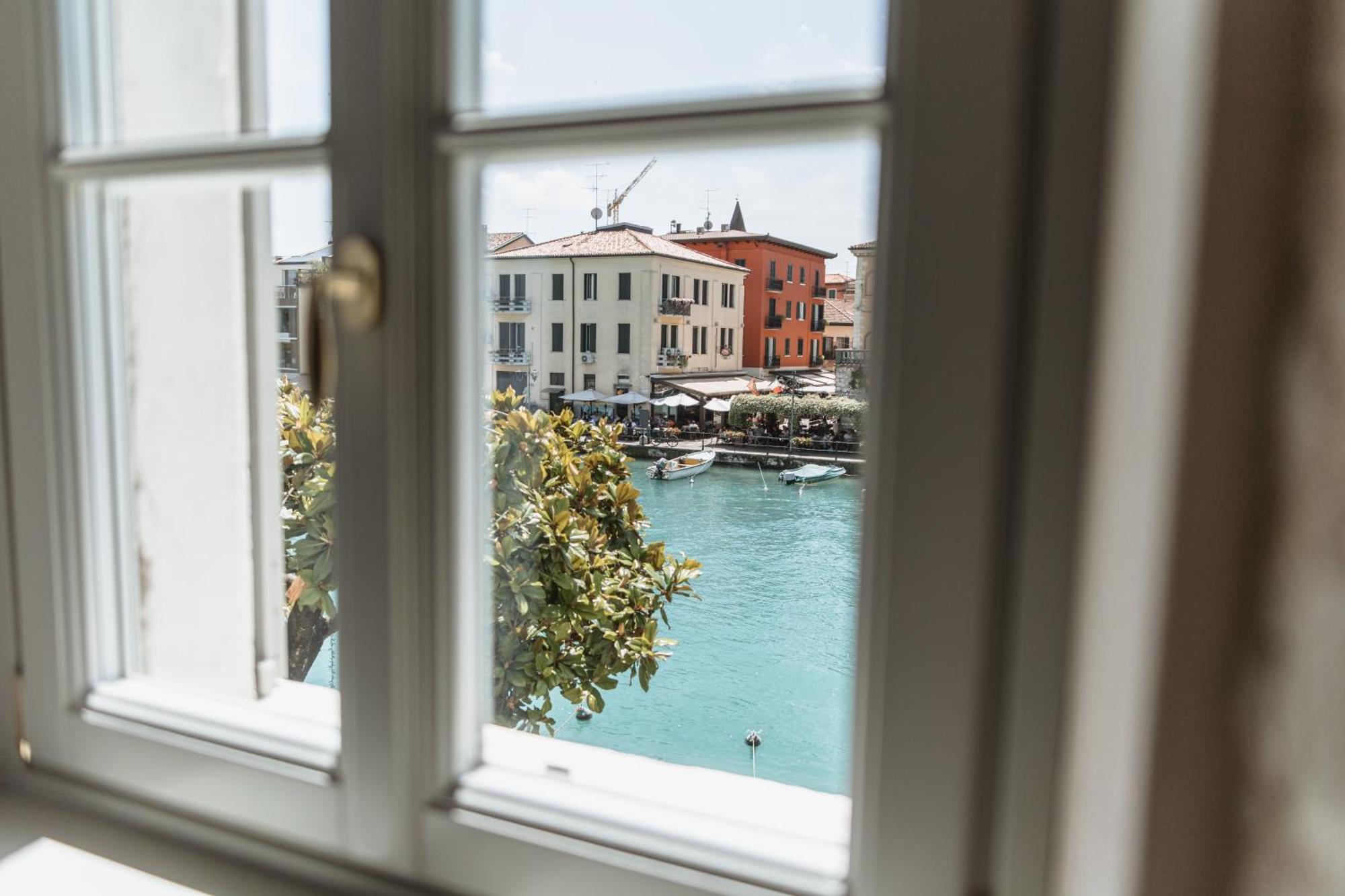 Pavillon Suite & Apartments Peschiera del Garda Exteriér fotografie